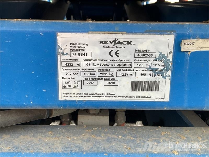 SkyJack SJ8841RT 4x4 Diesel Scissor Lift (Inoperable) Saxlifte
