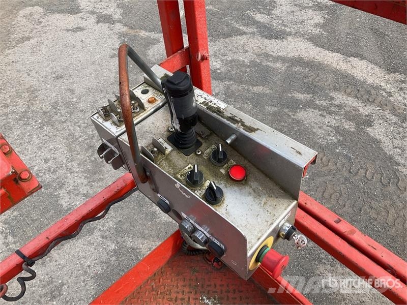 SkyJack SJ9250 4x4 Diesel Scissor Lift رافعات مقصية الشكل
