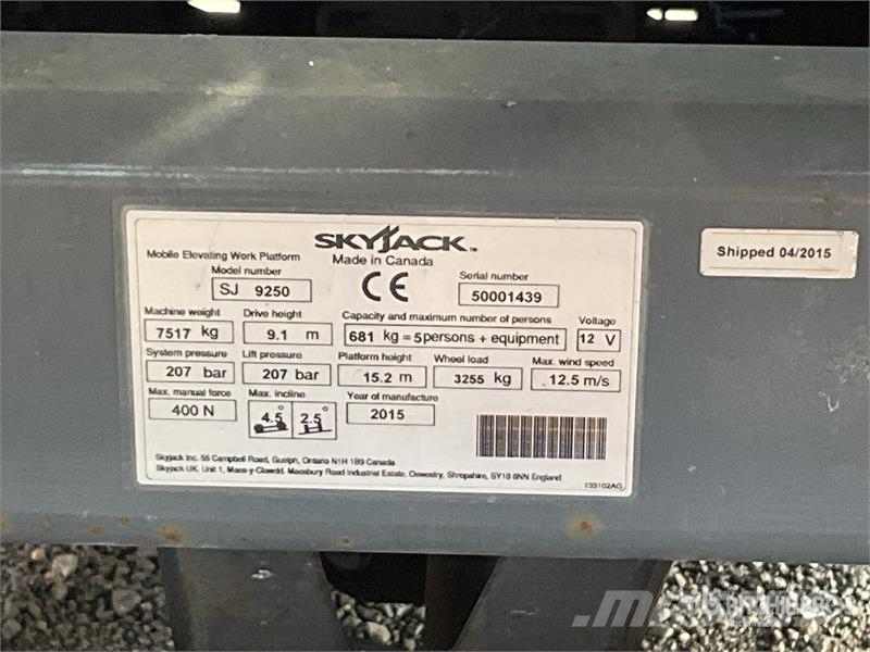 SkyJack SJ9250 4x4 Diesel Scissor Lift رافعات مقصية الشكل