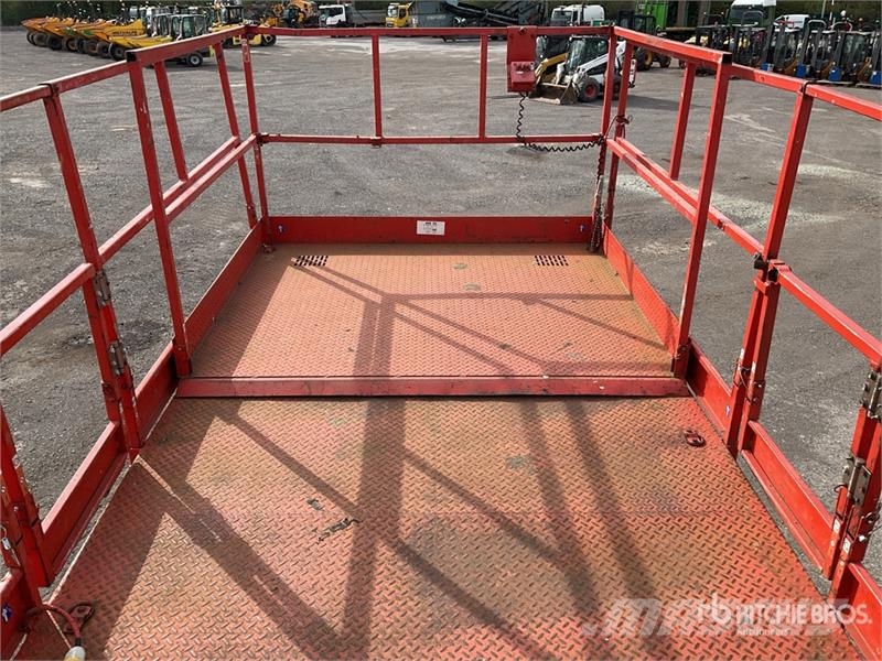 SkyJack SJ9250 4x4 Diesel Scissor Lift رافعات مقصية الشكل