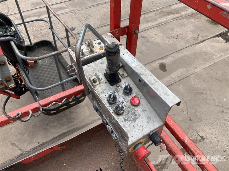 SkyJack SJ9250 4x4 Diesel Scissor Lift رافعات مقصية الشكل