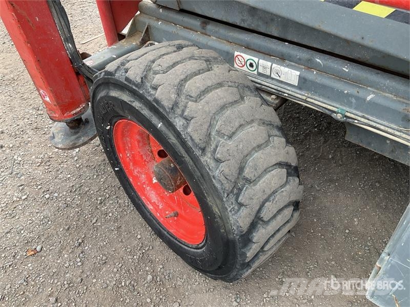 SkyJack SJ9250 4x4 Diesel Scissor Lift رافعات مقصية الشكل