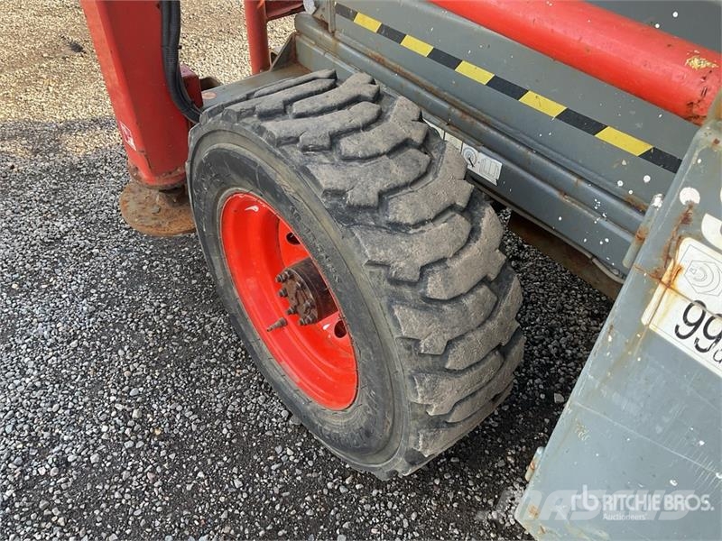 SkyJack SJ9250 4x4 Diesel Scissor Lift Ollós emelők