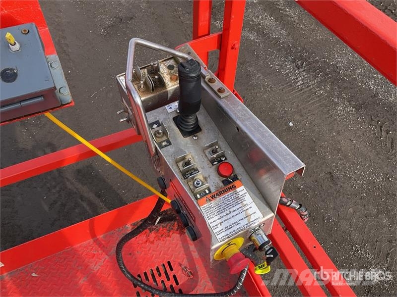 SkyJack SJ9250RT 4x4 Diesel Scissor Lift Scissor lifts