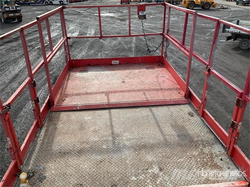 SkyJack SJ9250RT 4x4 Diesel Scissor Lift Scheren-Arbeitsbühnen