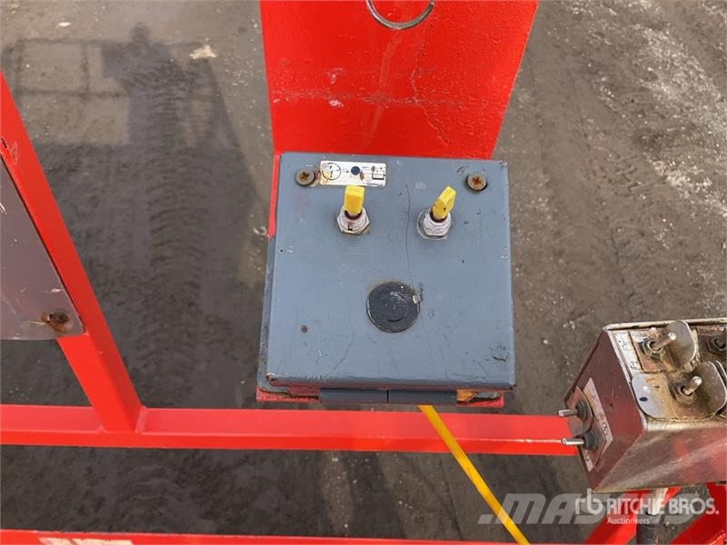 SkyJack SJ9250RT 4x4 Diesel Scissor Lift Scissor lifts