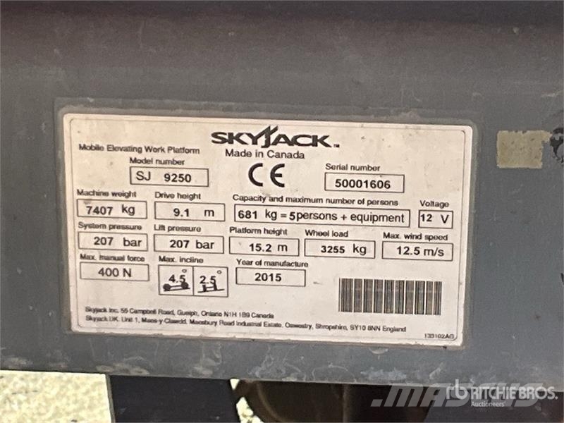 SkyJack SJ9250RT 4x4 Diesel Scissor Lift Škaraste platforme