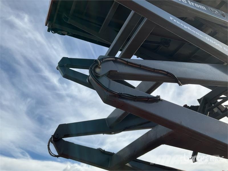 SkyJack SJ9250RT 4x4 Diesel Scissor Lift Scheren-Arbeitsbühnen
