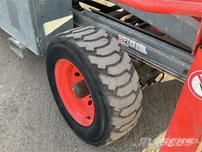 SkyJack SJ9250RT 4x4 Diesel Scissor Lift Škaraste platforme