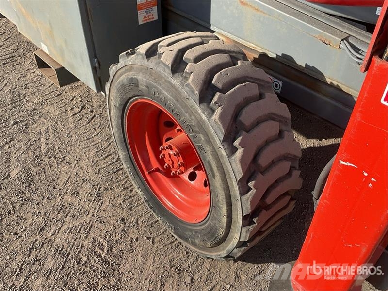 SkyJack SJ9250RT 4x4 Diesel Scissor Lift Škaraste platforme