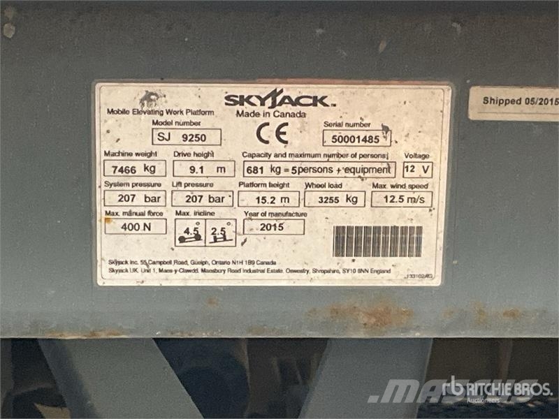 SkyJack SJ9250RT 4x4 Diesel Scissor Lift Ollós emelők