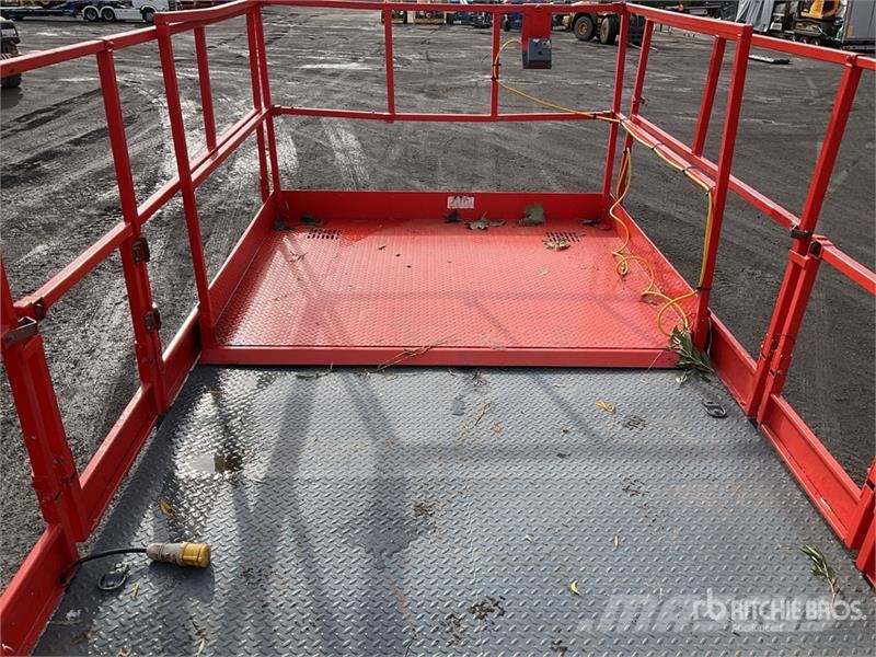 SkyJack SJ9250RT 4x4 Diesel Scissor Lift Scissor lifts