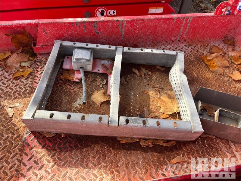 SkyJack SJIII-3215 Electric Scissor Lift (Inoperable) Šķerveida pacēlāji