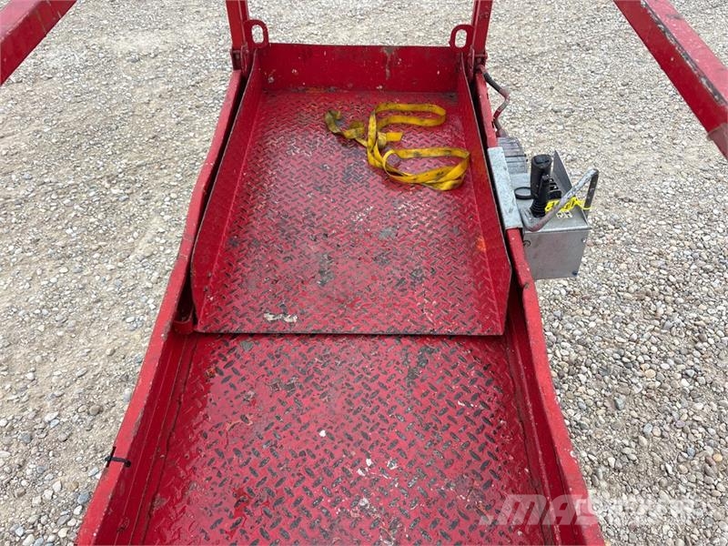 SkyJack SJIII-3215 Electric Scissor Lift Käärtõstukid