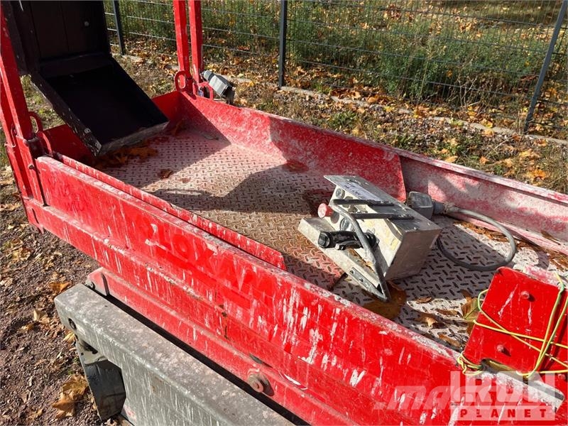 SkyJack SJIII-3215 Electric Scissor Lift (Inoperable) Šķerveida pacēlāji