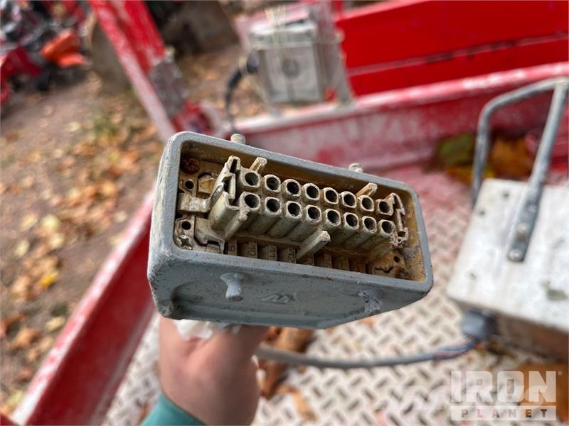 SkyJack SJIII-3215 Electric Scissor Lift (Inoperable) Šķerveida pacēlāji