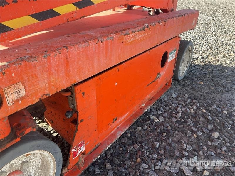 SkyJack SJIII-3219 Electric Scissor Lift Schaarhoogwerkers