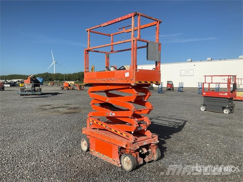 SkyJack SJIII-3219 Electric Scissor Lift Schaarhoogwerkers