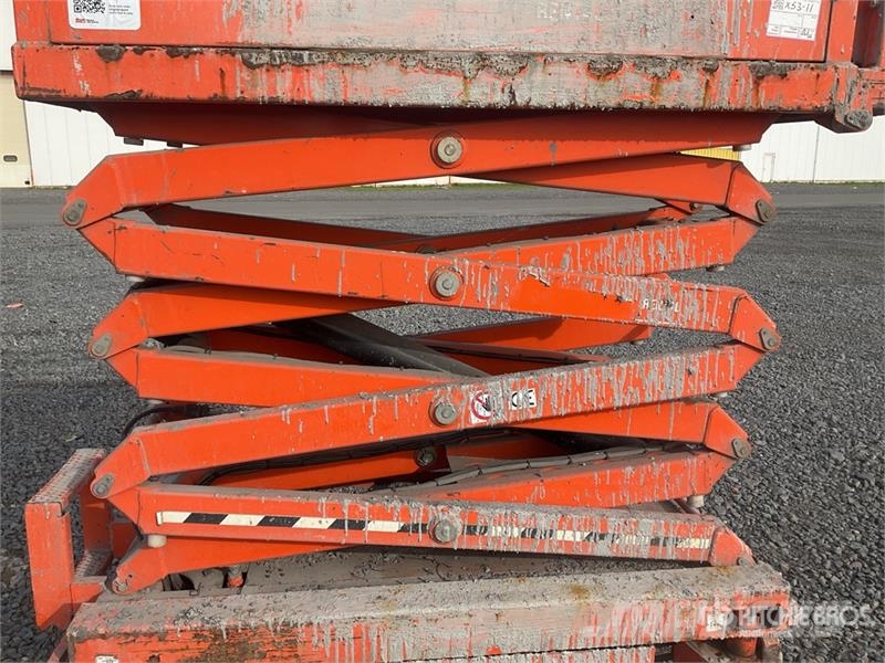 SkyJack SJIII-3219 Electric Scissor Lift Schaarhoogwerkers