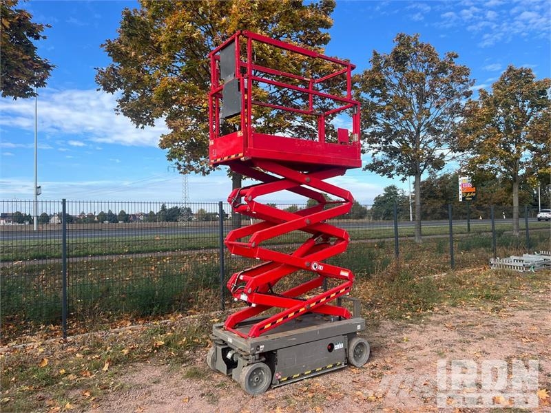 SkyJack SJIII-3219 Electric Scissor Lift Šķerveida pacēlāji