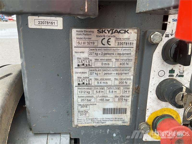 SkyJack SJIII-3219 Electric Scissor Lift Nacelle ciseaux