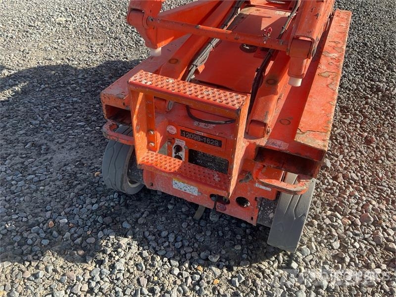 SkyJack SJIII-3219 Electric Scissor Lift Schaarhoogwerkers