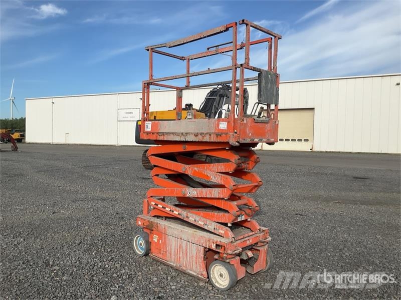 SkyJack SJIII-3219 Electric Scissor Lift Schaarhoogwerkers
