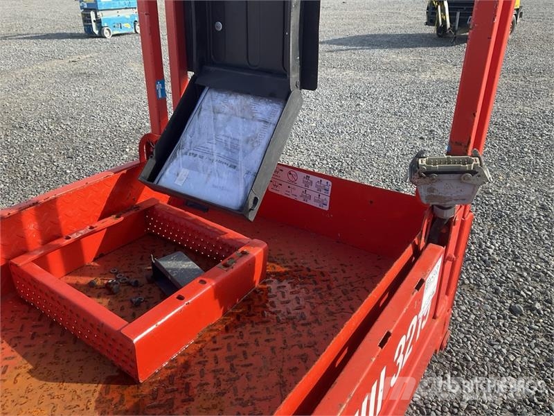 SkyJack SJIII-3219 Electric Scissor Lift (Inoperable) Ножничные подъемники