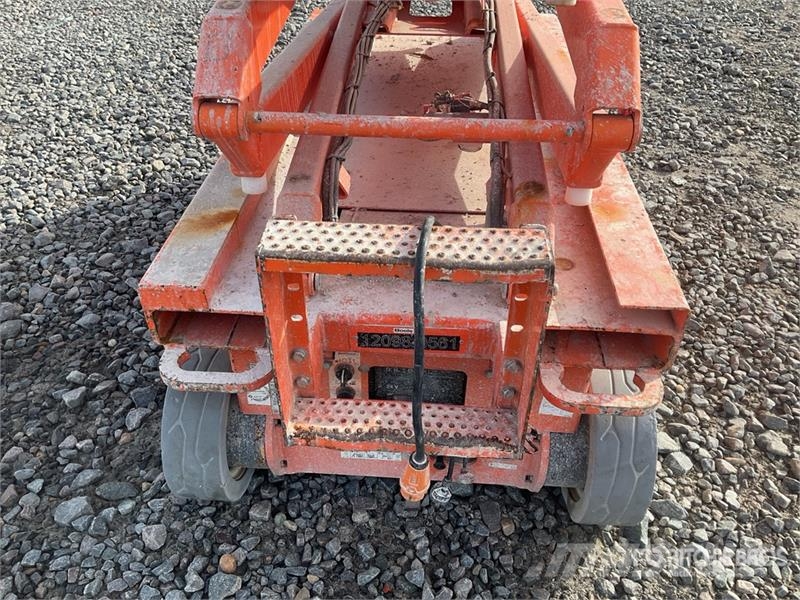 SkyJack SJIII-3219 Electric Scissor Lift Schaarhoogwerkers