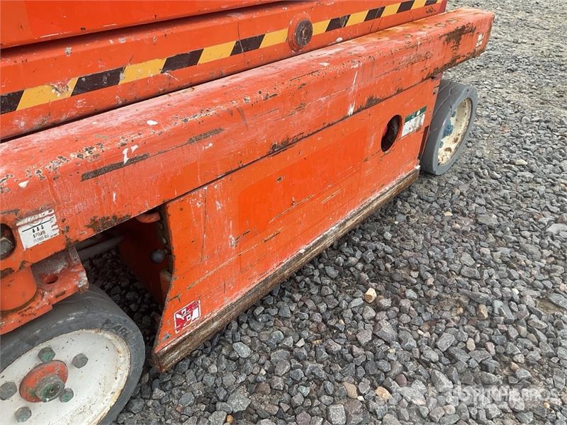 SkyJack SJIII-3219 Electric Scissor Lift (Inoperable) Scheren-Arbeitsbühnen
