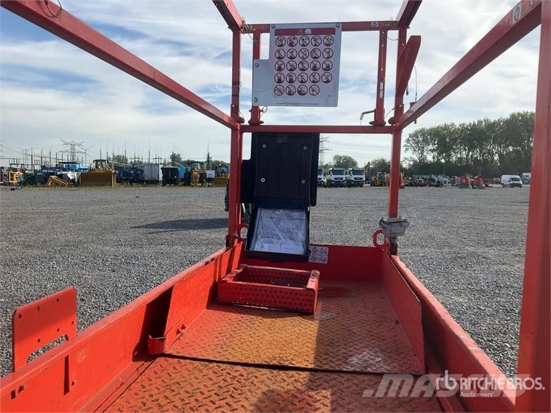 SkyJack SJIII-3219 Electric Scissor Lift (Inoperable) Ножничные подъемники