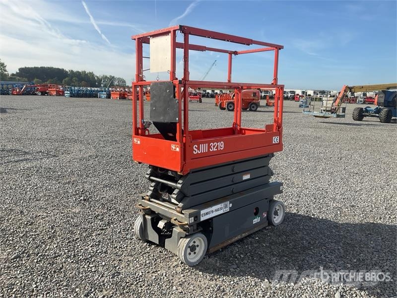 SkyJack SJIII-3219 Electric Scissor Lift (Inoperable) Ножничные подъемники