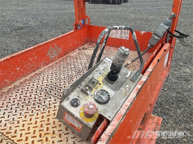 SkyJack SJIII-3219 Electric Scissor Lift (Inoperable) Scheren-Arbeitsbühnen