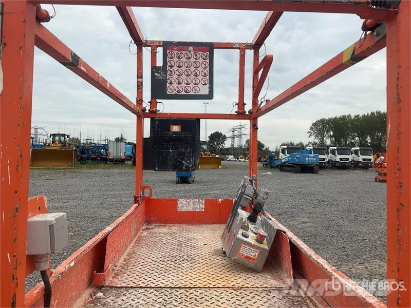 SkyJack SJIII-3219 Electric Scissor Lift (Inoperable) Scheren-Arbeitsbühnen