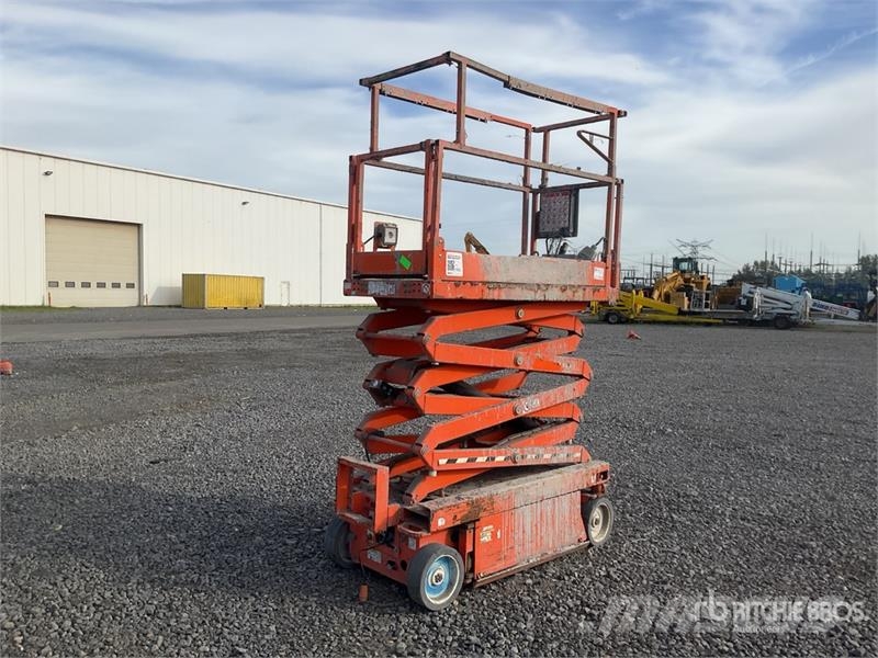 SkyJack SJIII-3219 Electric Scissor Lift Schaarhoogwerkers