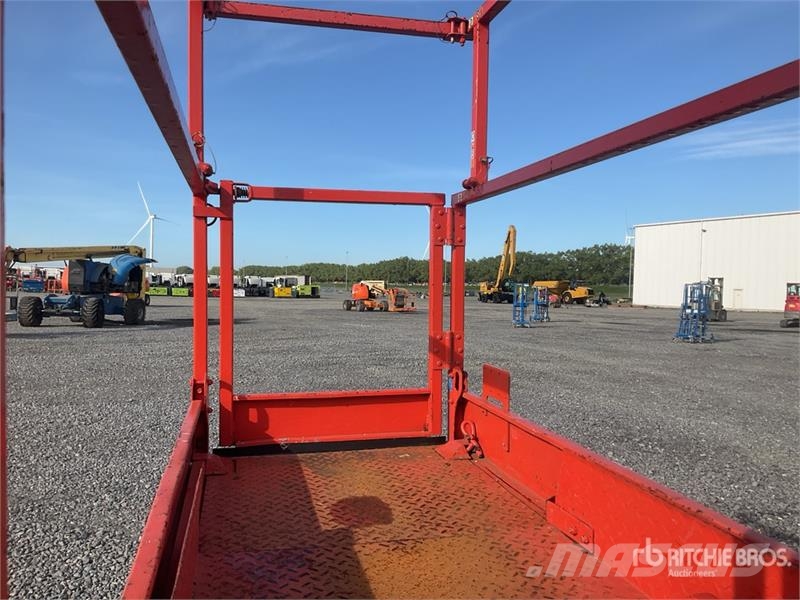 SkyJack SJIII-3219 Electric Scissor Lift (Inoperable) Ножничные подъемники