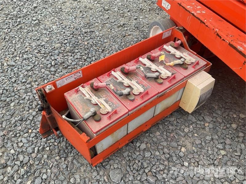 SkyJack SJIII-3219 Electric Scissor Lift (Inoperable) Škaraste platforme