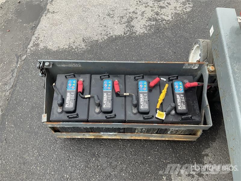 SkyJack SJIII-3219 Electric Scissor Lift Nacelle ciseaux