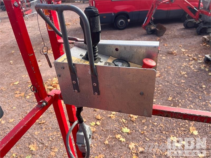 SkyJack SJIII-3219 Electric Scissor Lift Šķerveida pacēlāji