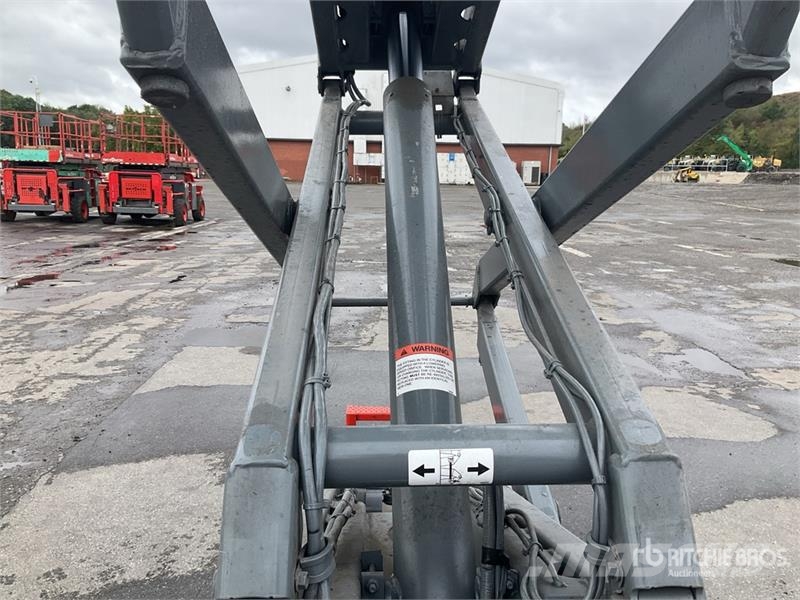 SkyJack SJIII-3219 Electric Scissor Lift Nacelle ciseaux