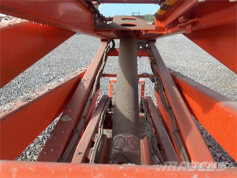 SkyJack SJIII-3219 Electric Scissor Lift Schaarhoogwerkers