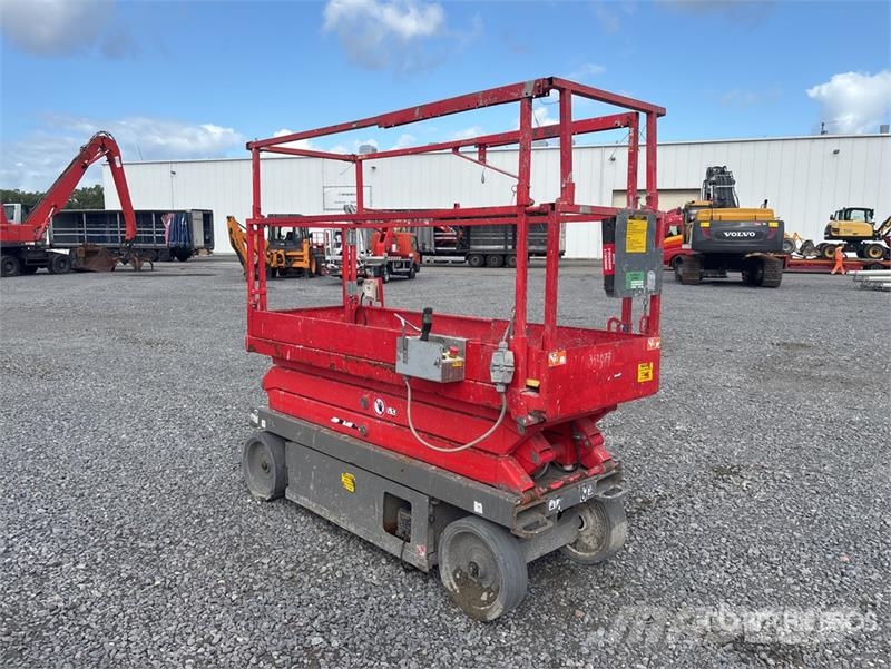 SkyJack SJIII-3220 Electric Scissor Lift Šķerveida pacēlāji