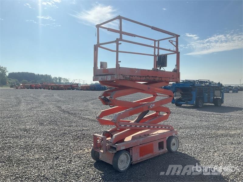 SkyJack SJIII 3220 Electric Scissor Lift Makasli platformlar