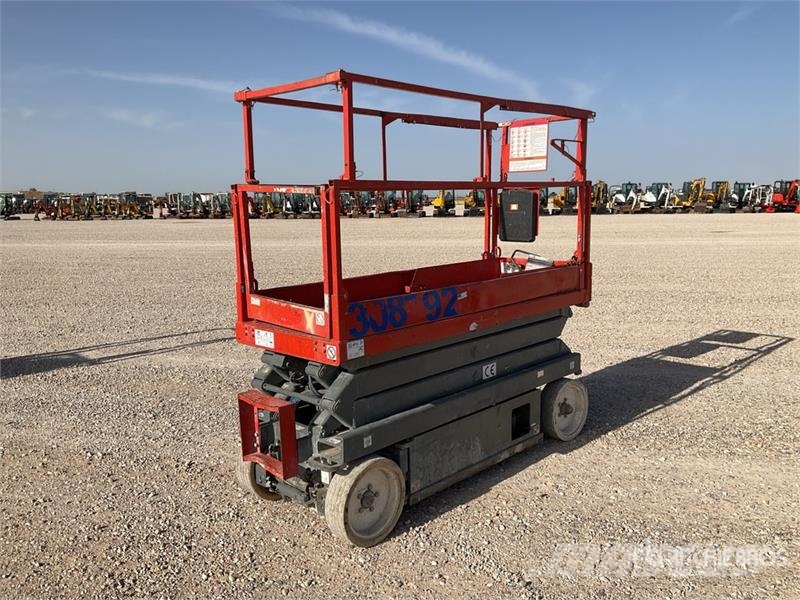 SkyJack SJIII 3220 Electric Scissor Lift Saksilavat