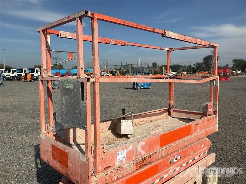 SkyJack SJIII 3220 Electric Scissor Lift Makasli platformlar
