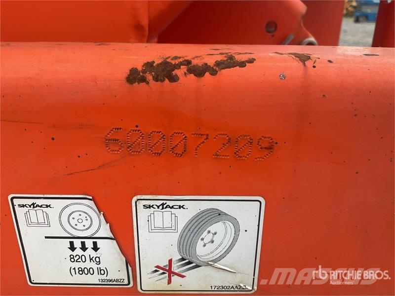 SkyJack SJIII 3220 Electric Scissor Lift (Inoperable) Scheren-Arbeitsbühnen
