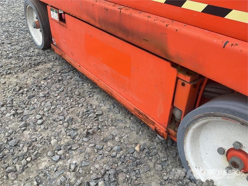SkyJack SJIII 3220 Electric Scissor Lift (Inoperable) Scheren-Arbeitsbühnen