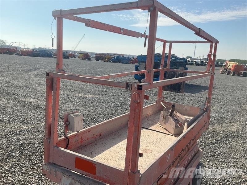 SkyJack SJIII 3220 Electric Scissor Lift Makasli platformlar