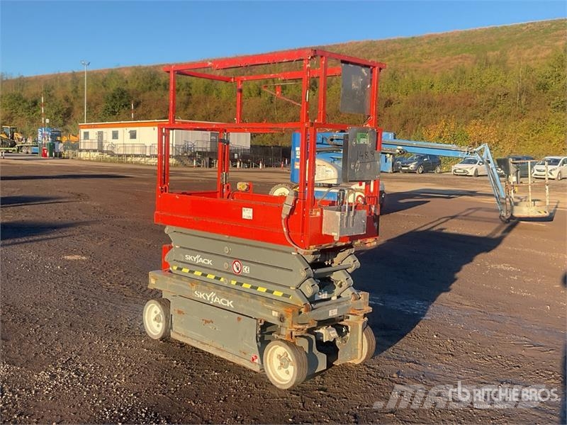 SkyJack SJIII3219 Škaraste platforme