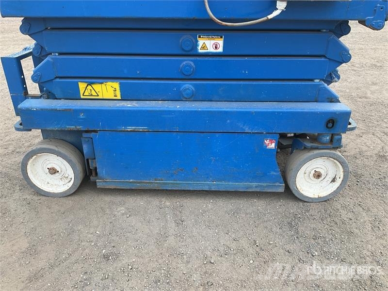 SkyJack SJIII3219 Ollós emelők